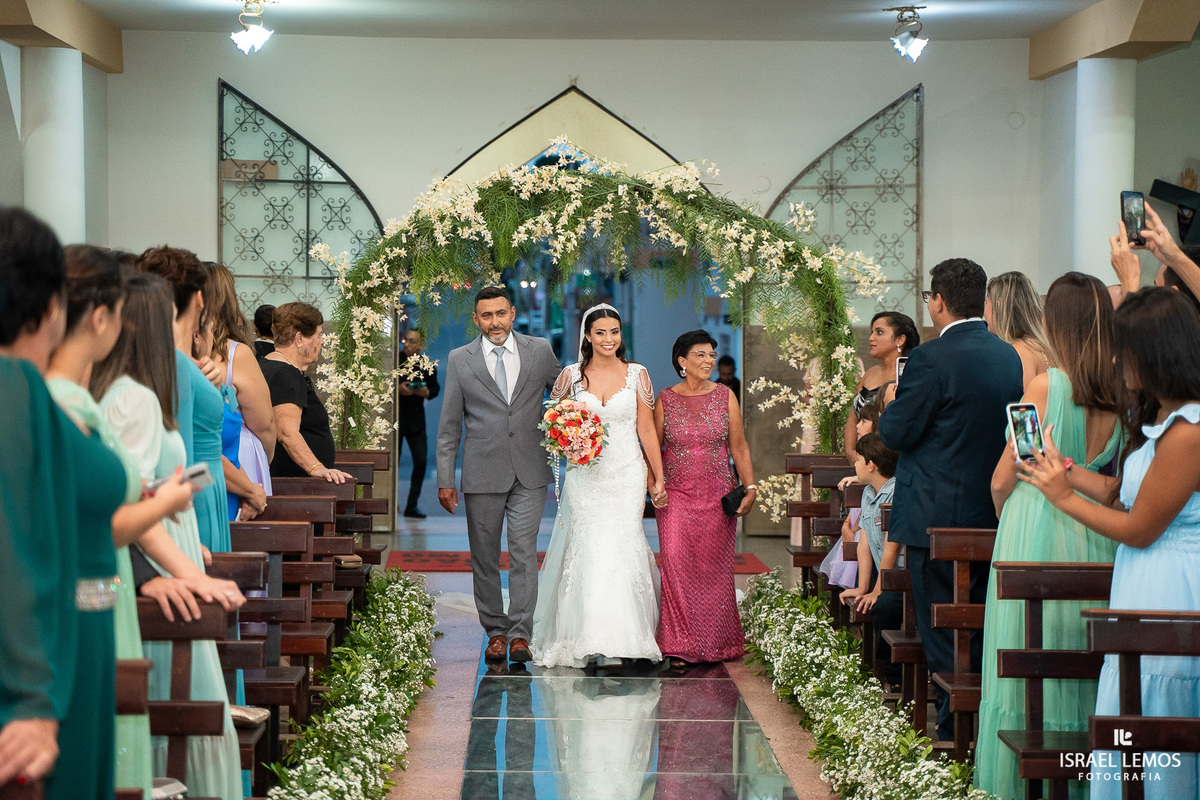 casamento na igreja de sao sebastião em inhaúma mg fotos lindas do fotografo de cachoeira da prata israel lemoscasamento na igreja de sao sebastião em inhaúma mg fotos lindas do fotografo de cachoeira da prata israel lemos