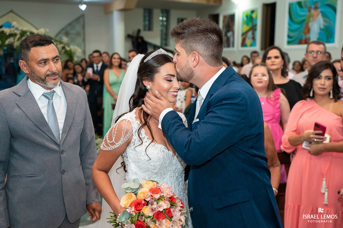 casamento na igreja de sao sebastião em inhaúma mg fotos lindas do fotografo de cachoeira da prata israel lemos