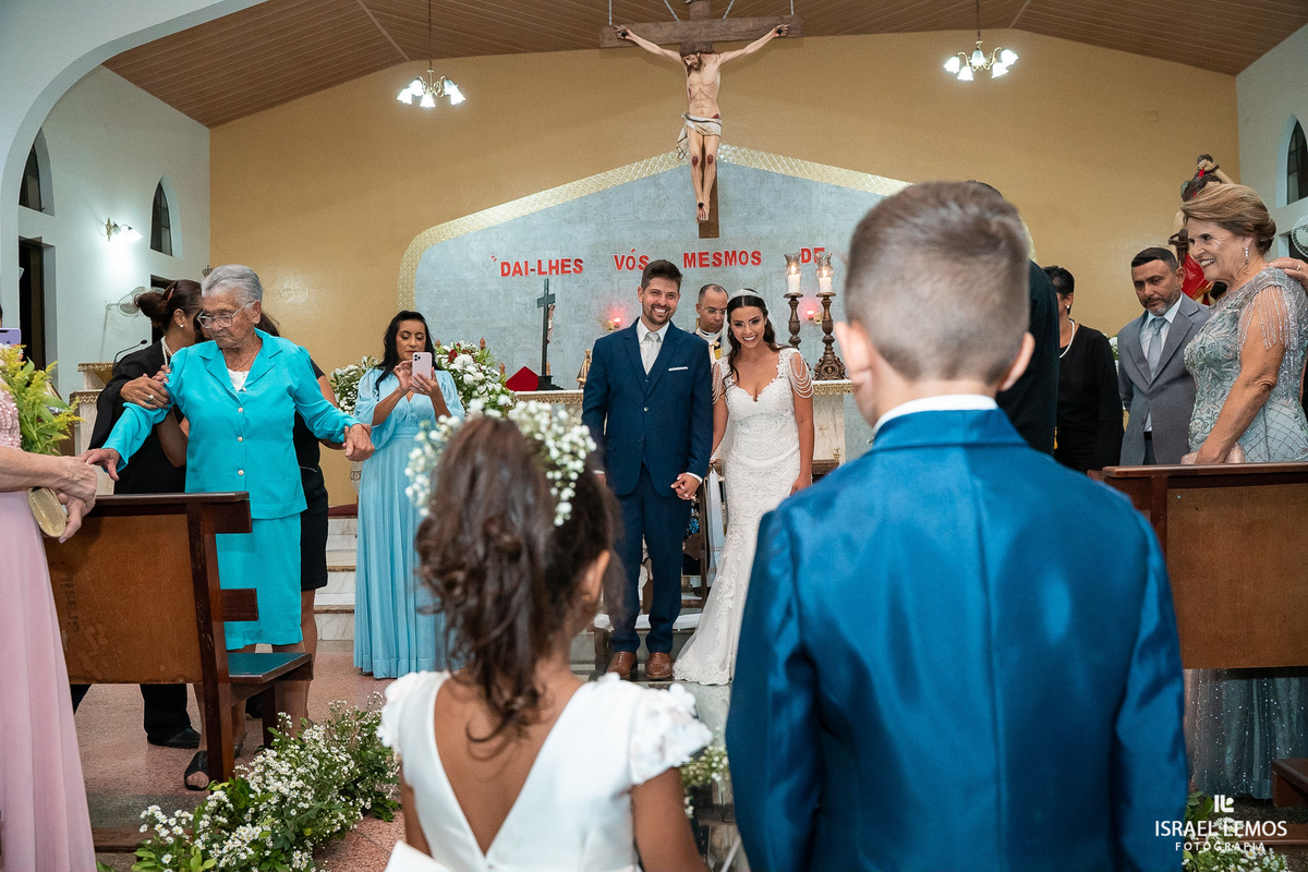 casamento na igreja de sao sebastião em inhaúma mg fotos lindas do fotografo de cachoeira da prata israel lemos