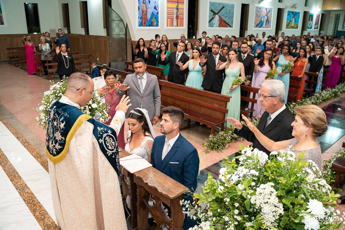 casamento na igreja de sao sebastião em inhaúma mg fotos lindas do fotografo de cachoeira da prata israel lemos