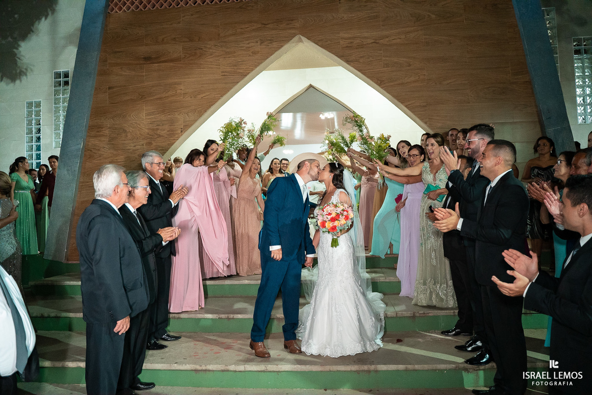 casamento na igreja de sao sebastião em inhaúma mg fotos lindas do fotografo de cachoeira da prata israel lemos