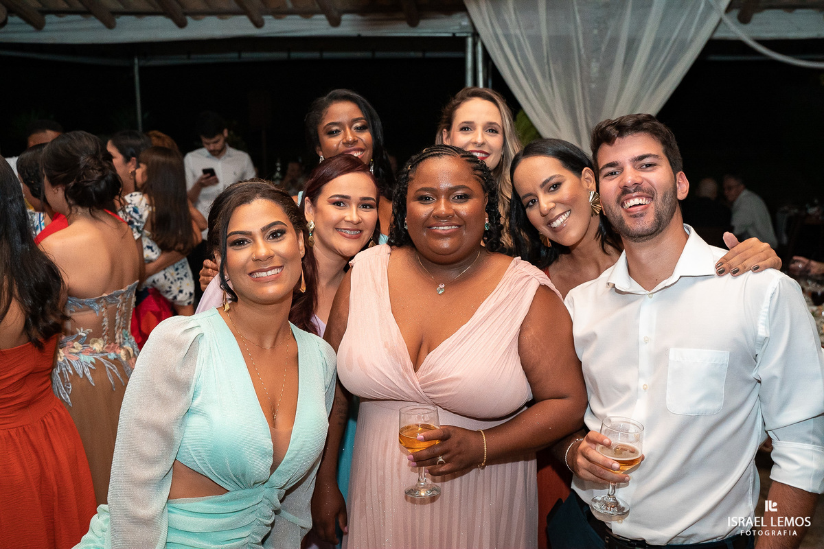 Recepção do casamento de vitor e ludimyla esse casal de veterinários fizeram a festa de casamento no coninho em inhaúma com fotos lindas Israel Lemos fotografo de casamento
