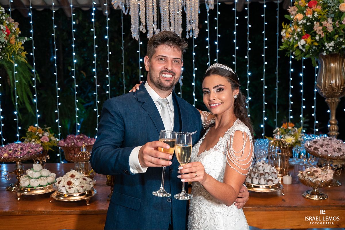 Recepção do casamento de vitor e ludimyla esse casal de veterinários fizeram a festa de casamento no coninho em inhaúma com fotos lindas Israel Lemos fotografo de casamento
