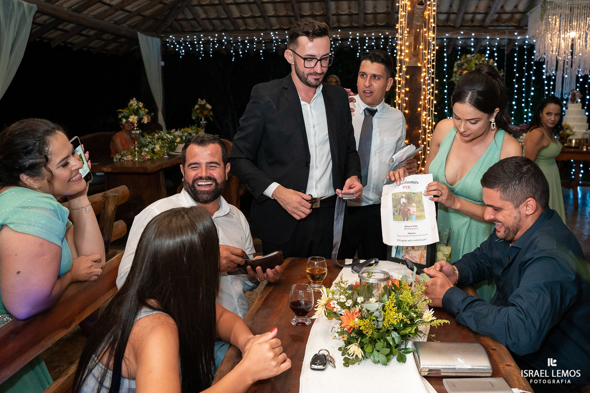 Recepção do casamento de vitor e ludimyla esse casal de veterinários fizeram a festa de casamento no coninho em inhaúma com fotos lindas Israel Lemos fotografo de casamento