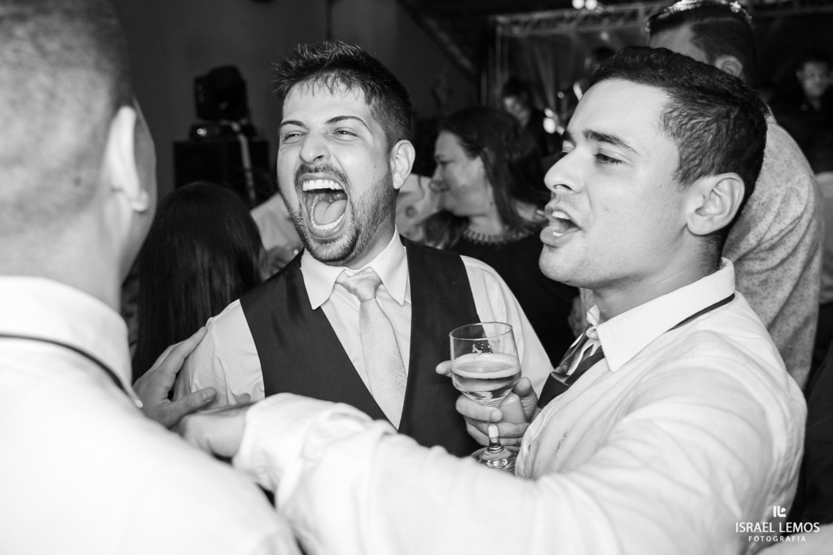 Recepção do casamento de vitor e ludimyla esse casal de veterinários fizeram a festa de casamento no coninho em inhaúma com fotos lindas Israel Lemos fotografo de casamento