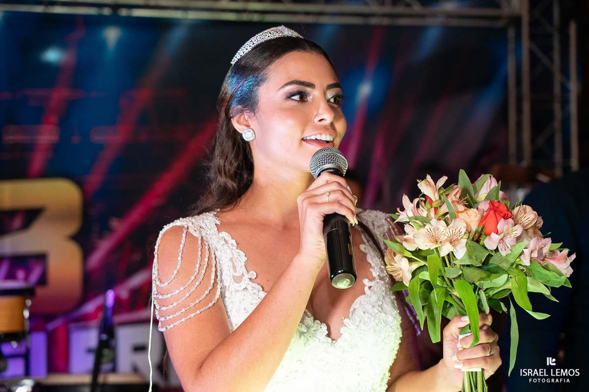 Recepção do casamento de vitor e ludimyla esse casal de veterinários fizeram a festa de casamento no coninho em inhaúma com fotos lindas Israel Lemos fotografo de casamento