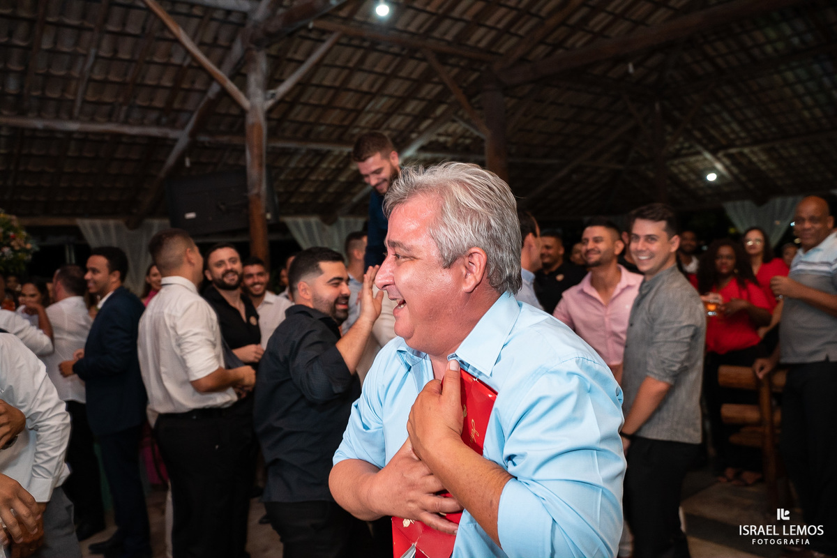 Recepção do casamento de vitor e ludimyla esse casal de veterinários fizeram a festa de casamento no coninho em inhaúma com fotos lindas Israel Lemos fotografo de casamentored label