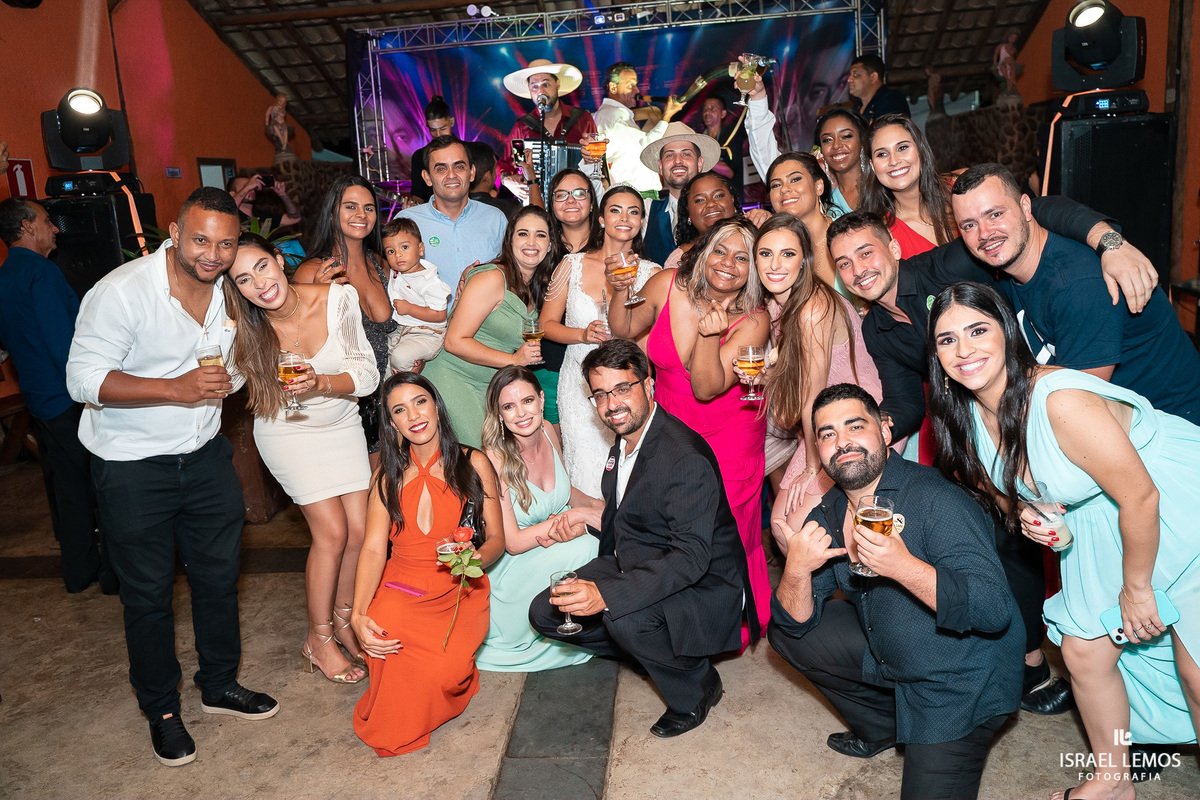 Recepção do casamento de vitor e ludimyla esse casal de veterinários fizeram a festa de casamento no coninho em inhaúma com fotos lindas Israel Lemos fotografo de casamentoRecepção do casamento de vitor e ludimyla esse casal de veterinários fizeram a fest