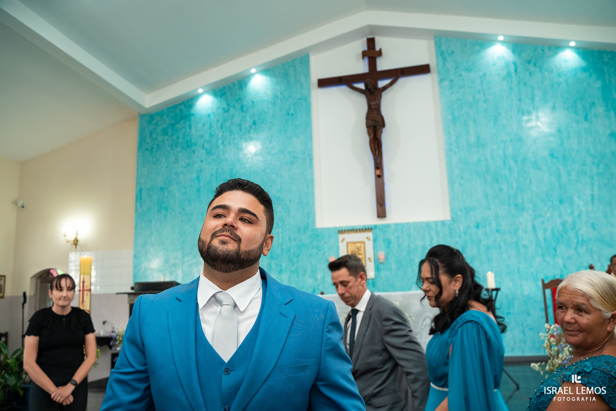 Casamento na igreja Santo Antonio em Para de minas fotos pelo fotografo eleito o melhor fotografo de para de minas 