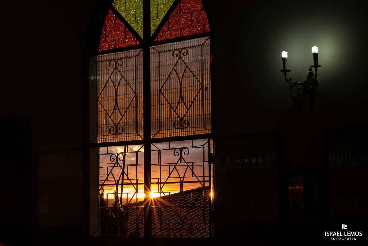 lindo por do sol da igreja santo Antonio Para de minas 