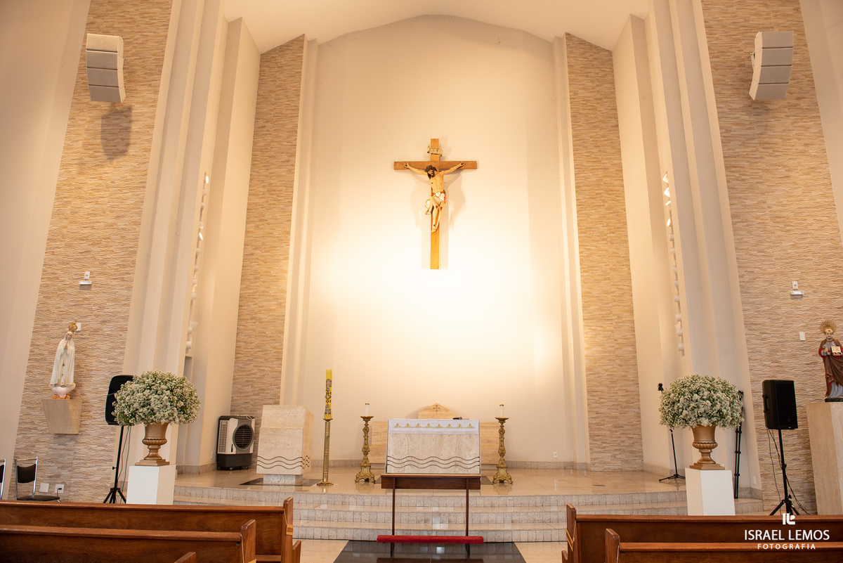 foto imagem por dentro da  Igreja de Sao Pedro em Para de minas