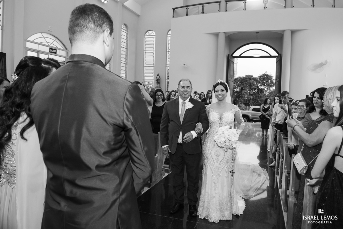 Casamento igreja sao Pedro em Para de minas Fotos oficiais pelo fotografo de casamento de Para de minas Israel Lemos 