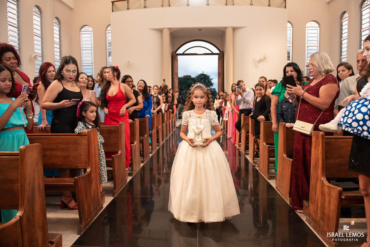 Casamento igreja sao Pedro em Para de minas Fotos oficiais pelo fotografo de casamento de Para de minas Israel Lemos 