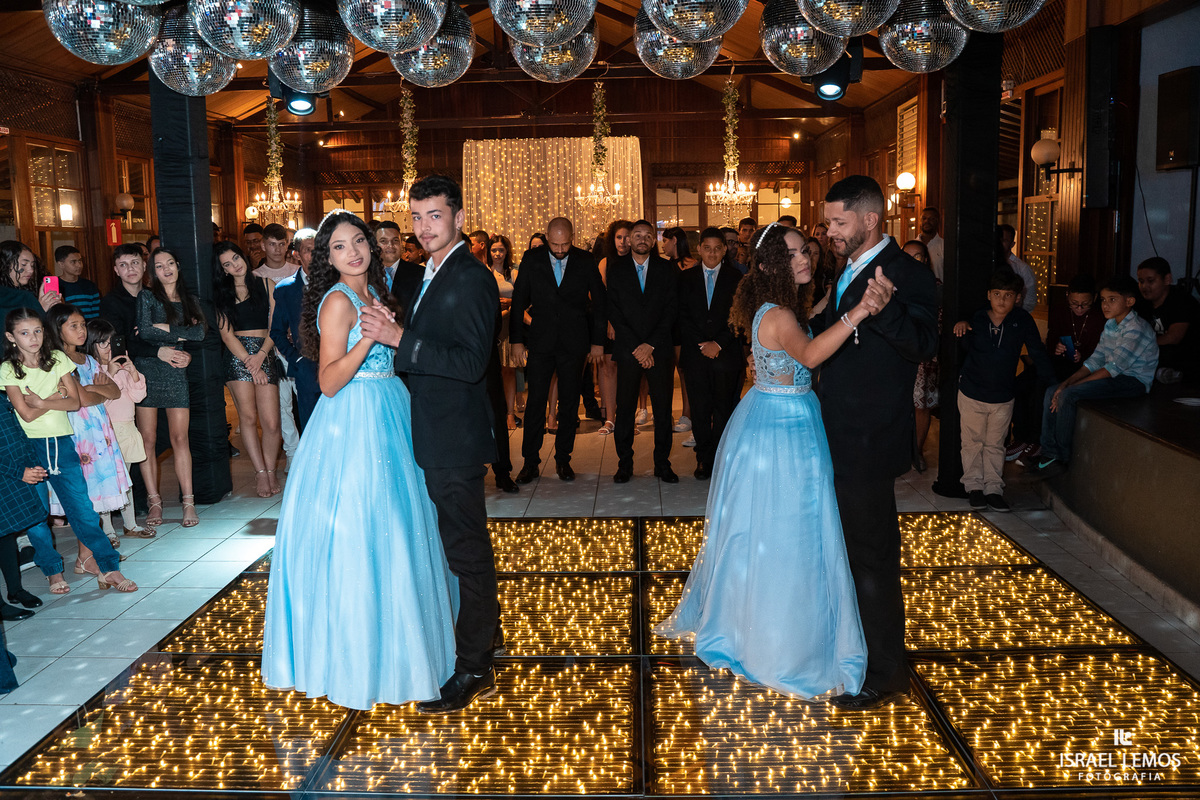 Recepção de 15anos debutante em Para de minas no espaco multucenter