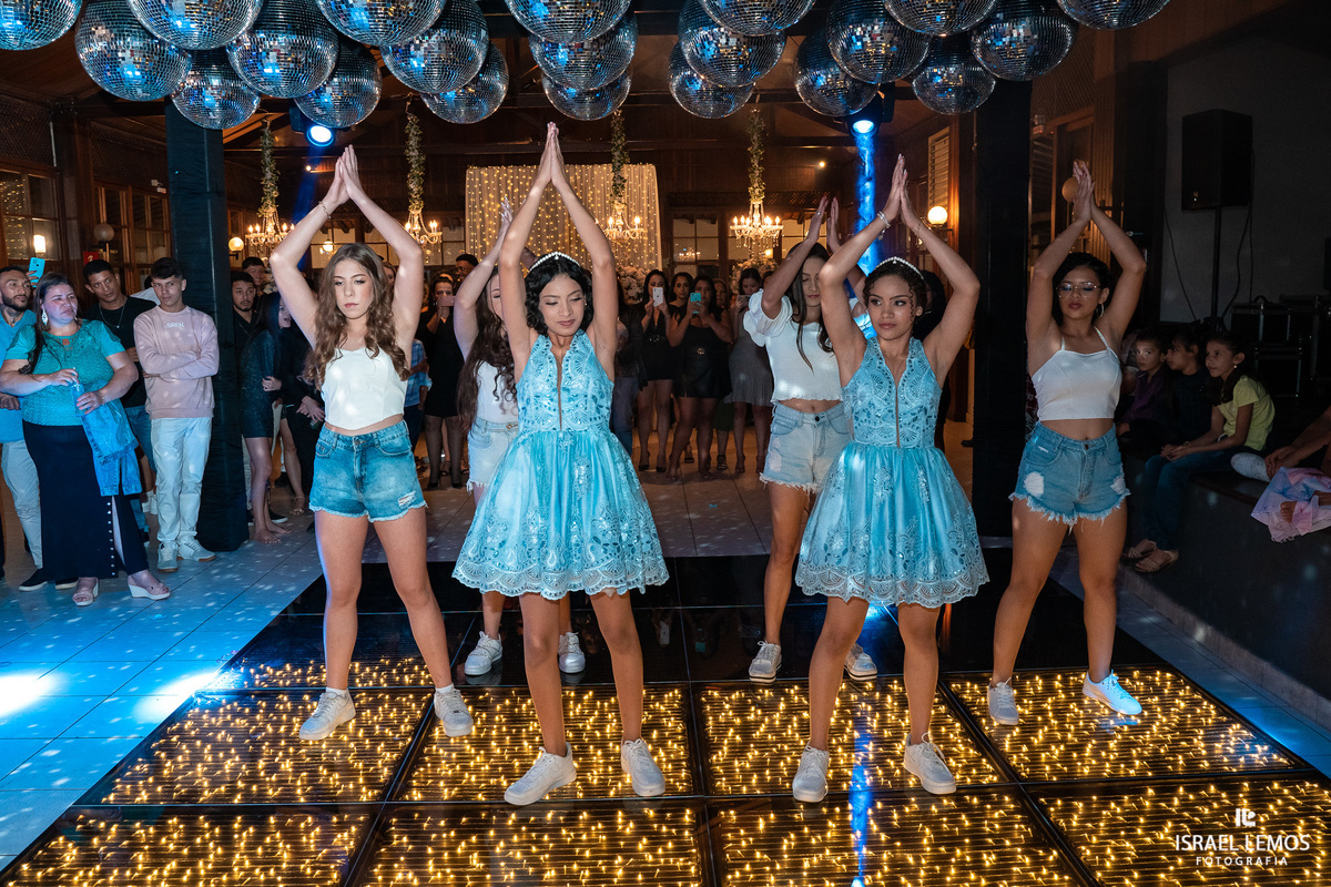 Recepção de 15anos debutante em Para de minas no espaco multucenter