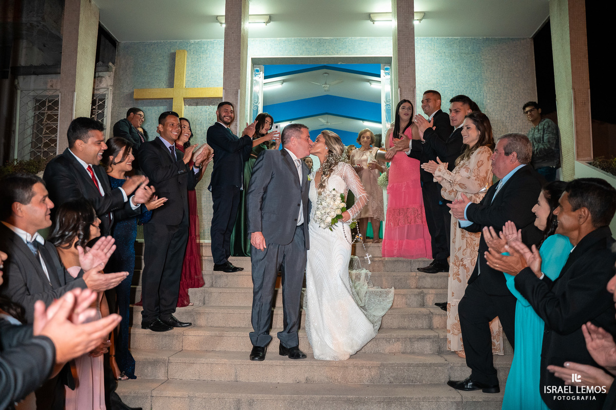 saída com queima de fotos depois do casamento