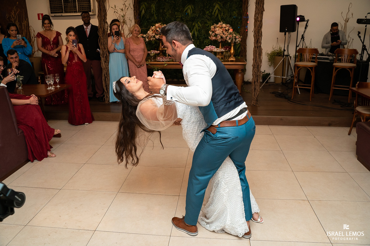 maquiagem da noiva Thais Casamento Para de minas da Thais e do Juninho JR  vereador 