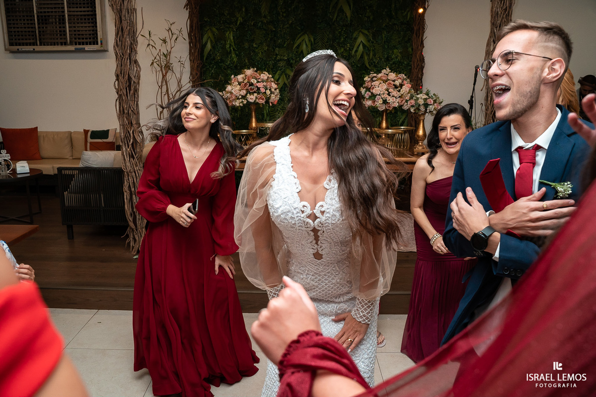 maquiagem da noiva Thais Casamento Para de minas da Thais e do Juninho JR  vereador 