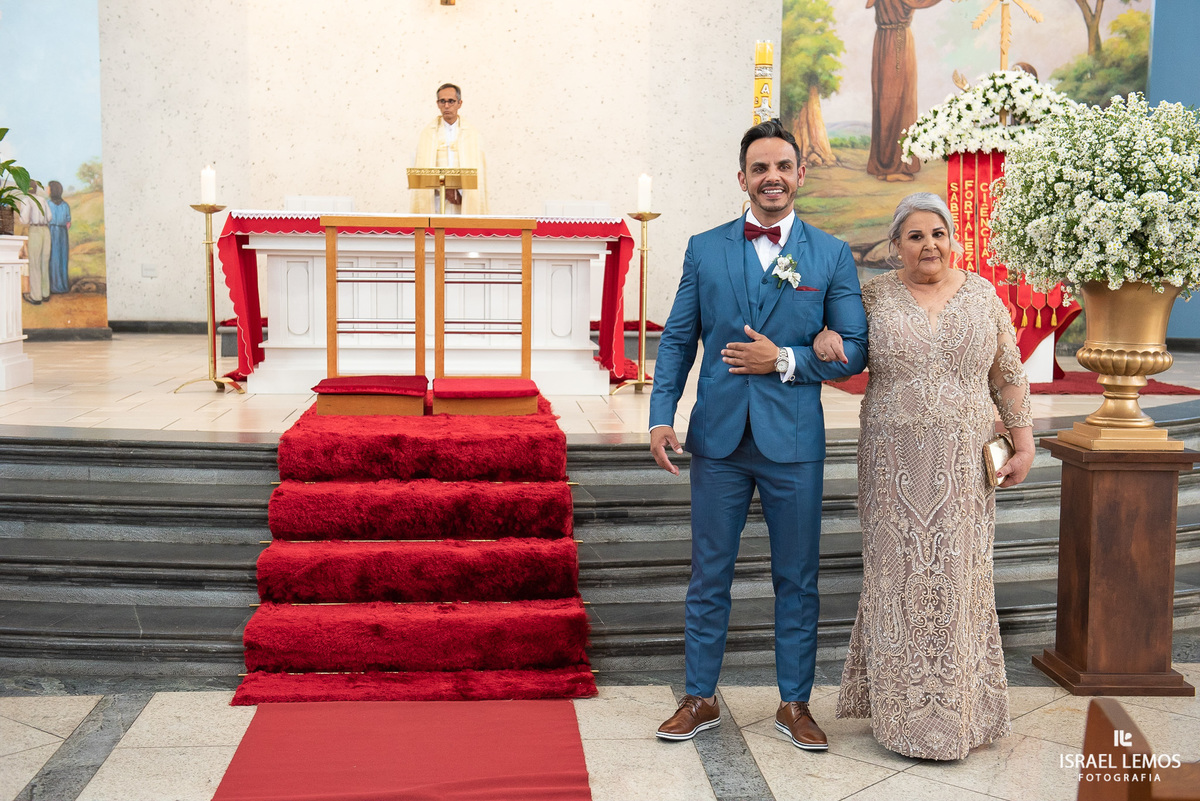 casamento nas igreja sao Francisco em Para de minas Juninho e Thais JR fotos oficiais pelo fotografo Israel Lemos 