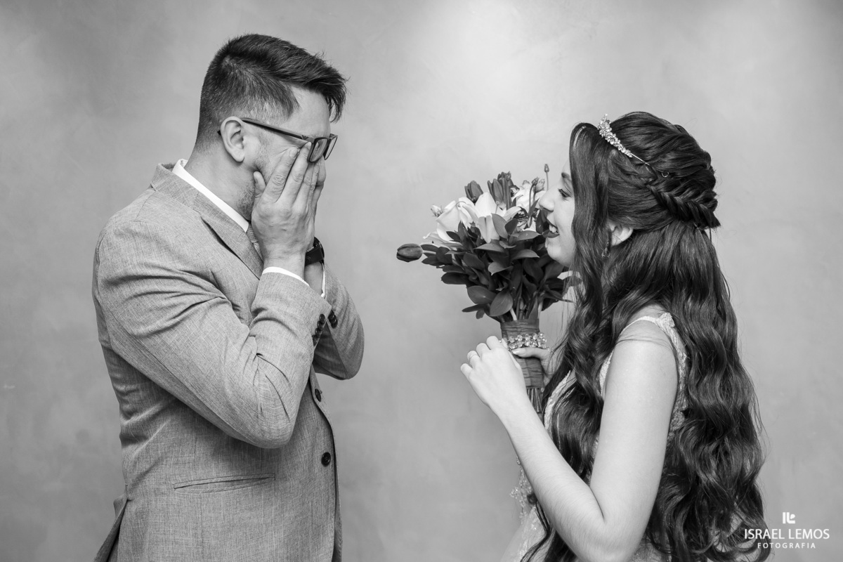 Irmao se emociona com o firsh look casamento na Pampulha pelo fotografo de casamento Israel Lemos belo horizonte