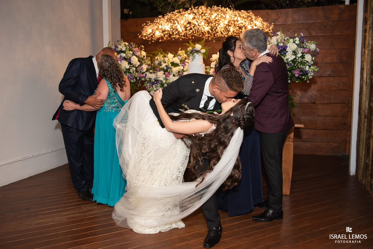recepção de casamento no espaco Giardino eventos um belo espaco para casamentos com fotos do fotografo profissional Israel Lemos fotografo em bh