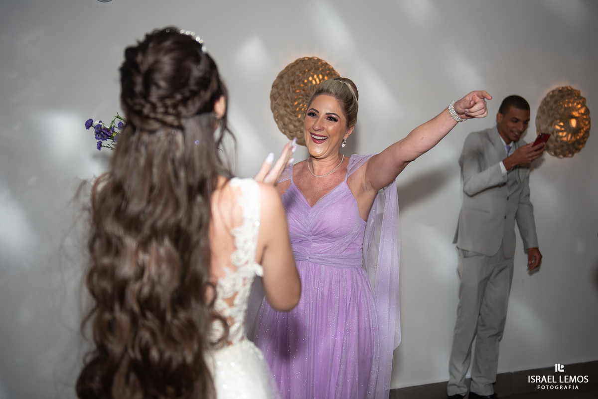 recepção de casamento no espaco Giardino eventos um belo espaco para casamentos com fotos do fotografo profissional Israel Lemos fotografo em bhrecepção de casamento no espaco Giardino eventos um belo espaco para casamentos com fotos do fotografo profissi