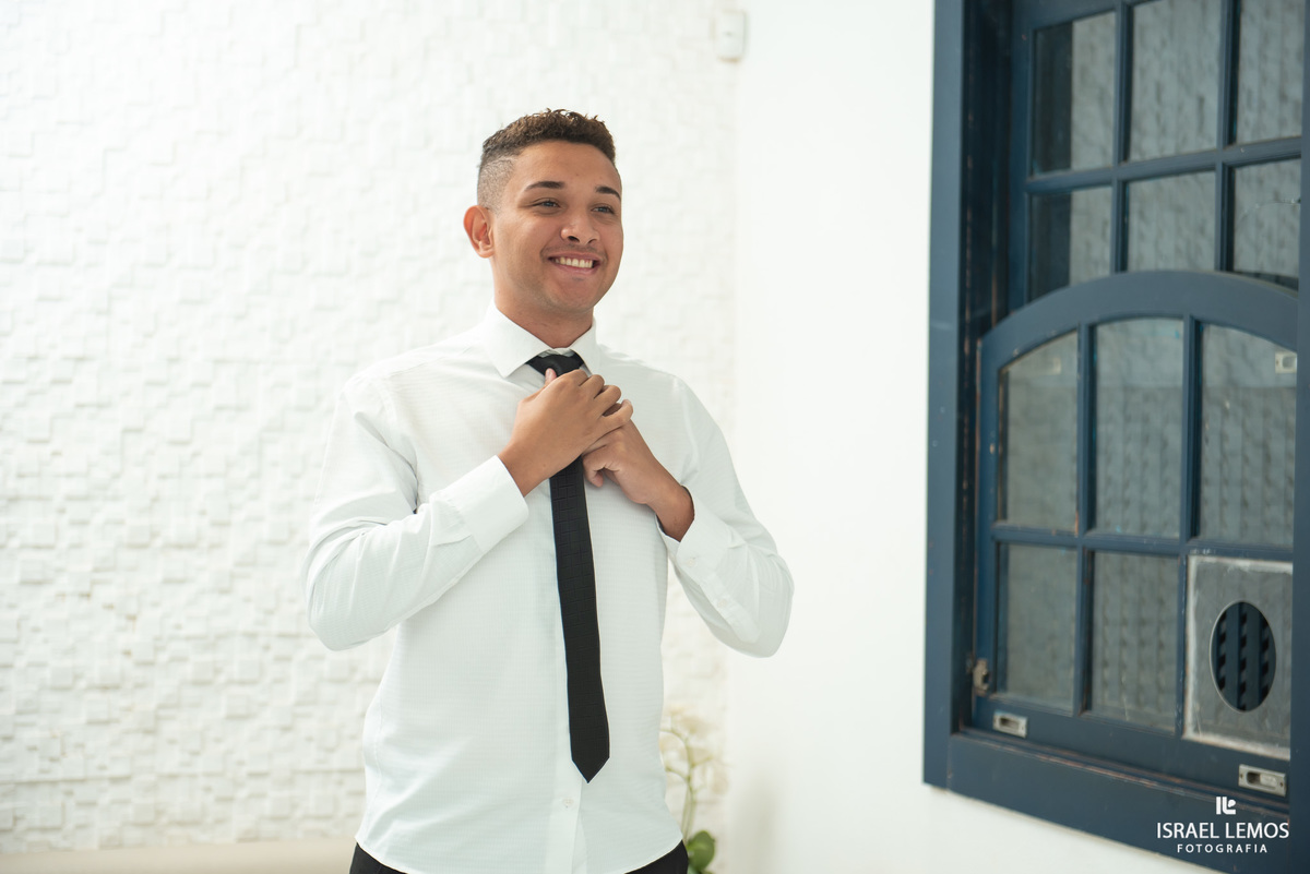 Noivose arrumando para casamento na Pampulha em Belo Horizonte mg com fotografo Israel Lemos da cidade de  bh