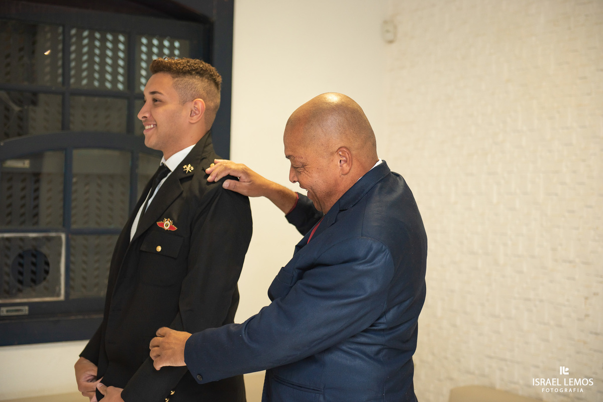 Noivose arrumando para casamento na Pampulha em Belo Horizonte mg com fotografo Israel Lemos da cidade de  bh