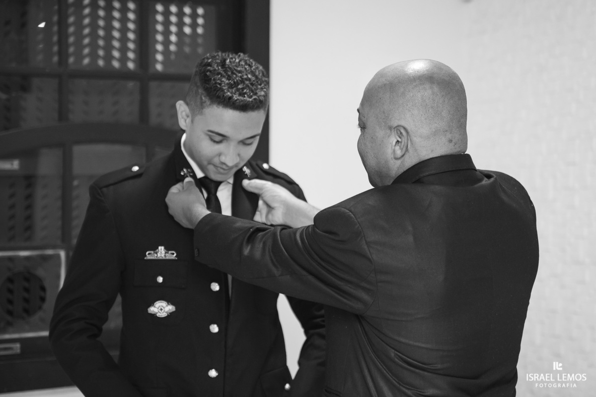 Noivose arrumando para casamento na Pampulha em Belo Horizonte mg com fotografo Israel Lemos da cidade de  bh