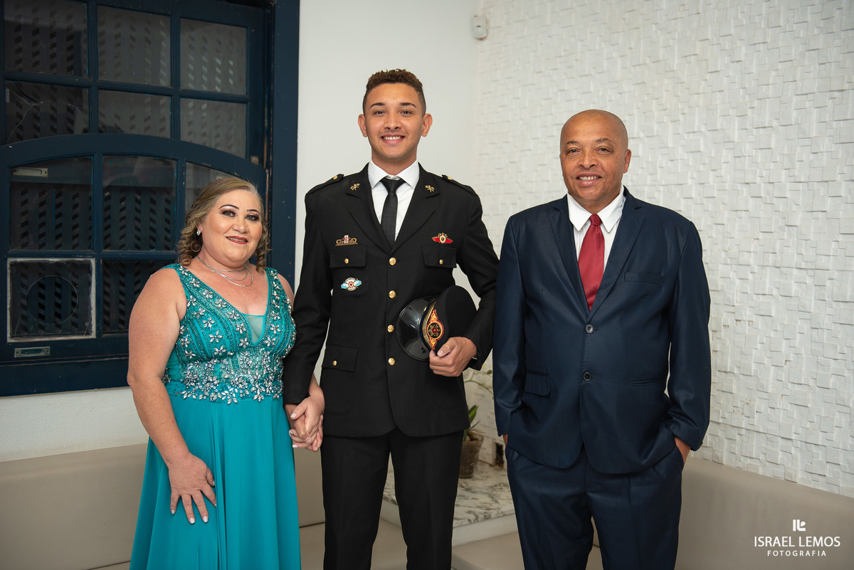 Noivose arrumando para casamento na Pampulha em Belo Horizonte mg com fotografo Israel Lemos da cidade de  bh