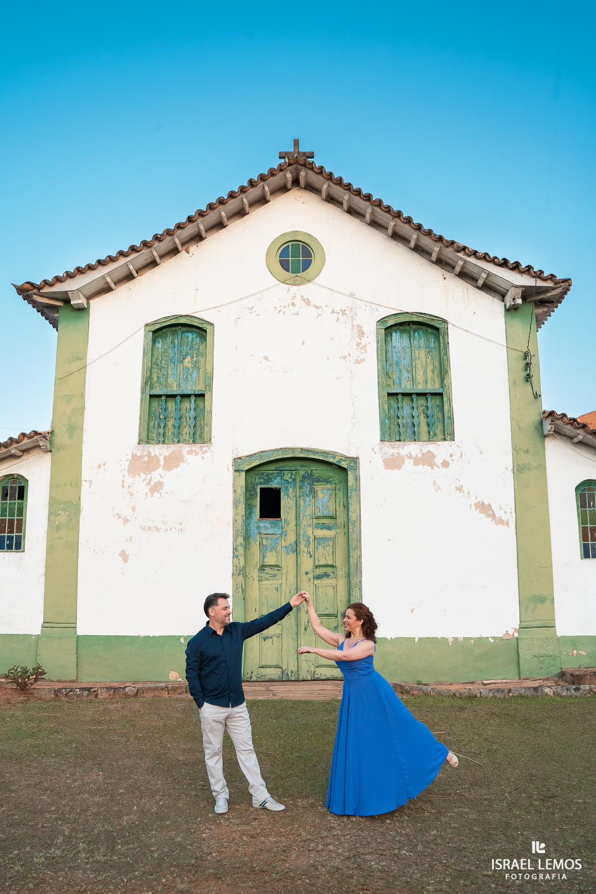fotografia de casamento em Ouro Preto no distrito de São Bartolomeu fotos Save the date Israel Lemos Fotografia de casamento ouro preto