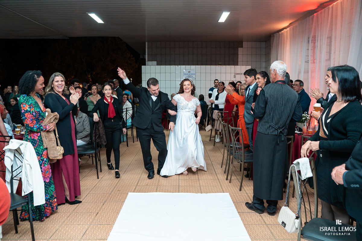 FESTA DE CASAMENTO Fotografo de casamento Juatuba Israel Lemos fotógrafo em Juatuba cidade metropolitana de belo Horizonte 
