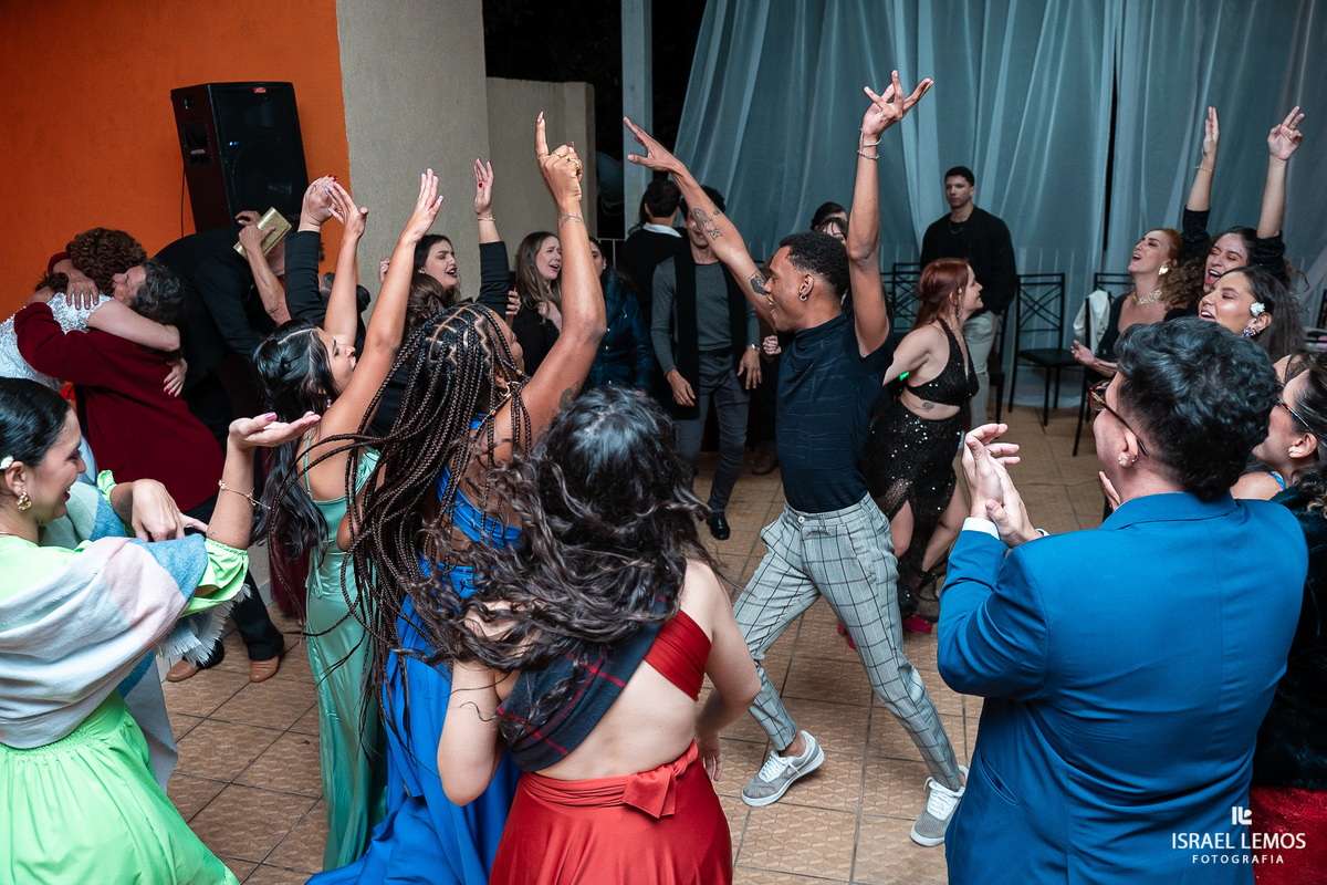 FESTA DE CASAMENTO Fotografo de casamento Juatuba Israel Lemos fotógrafo em Juatuba cidade metropolitana de belo Horizonte 