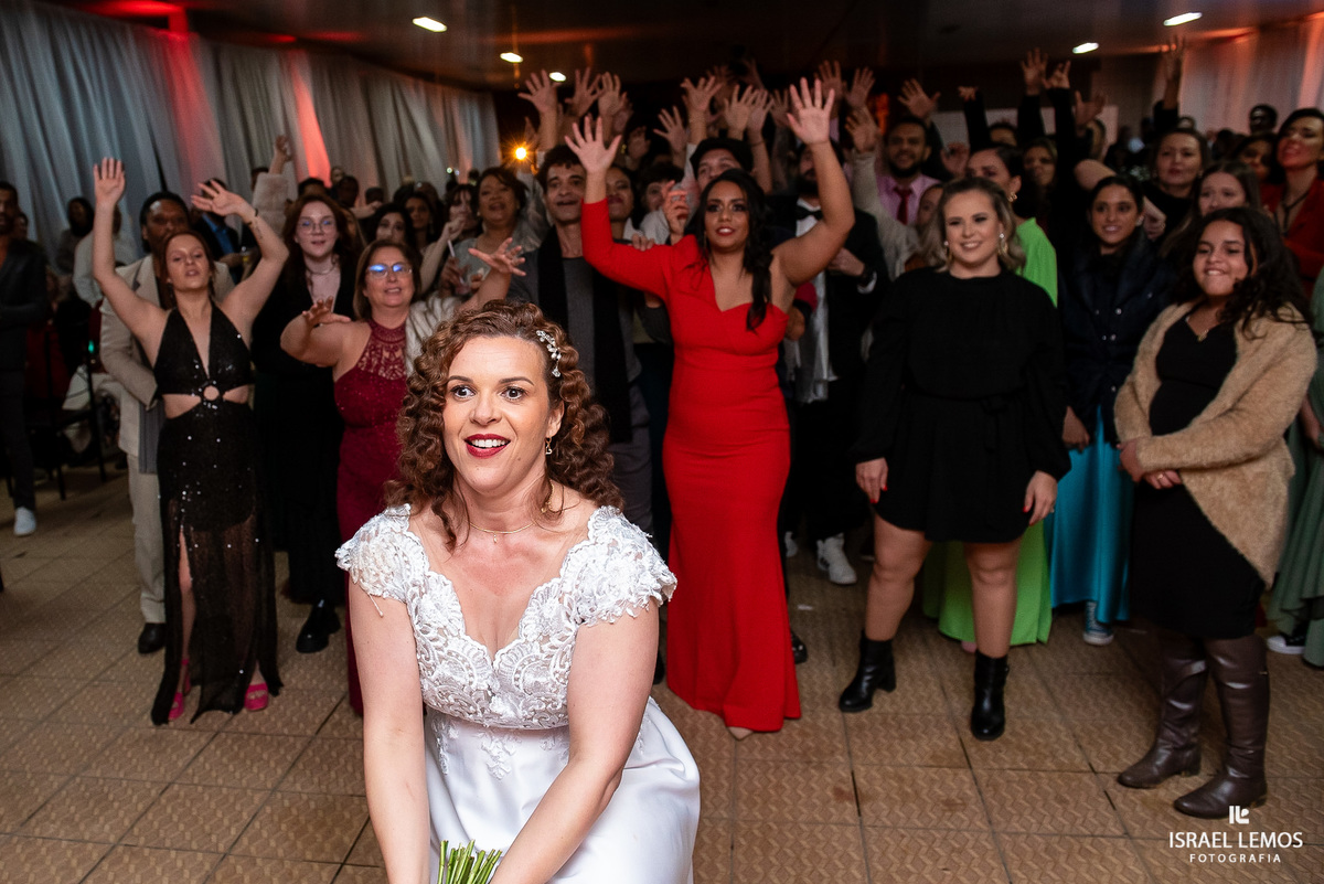 FESTA DE CASAMENTO Fotografo de casamento Juatuba Israel Lemos fotógrafo em Juatuba cidade metropolitana de belo Horizonte 