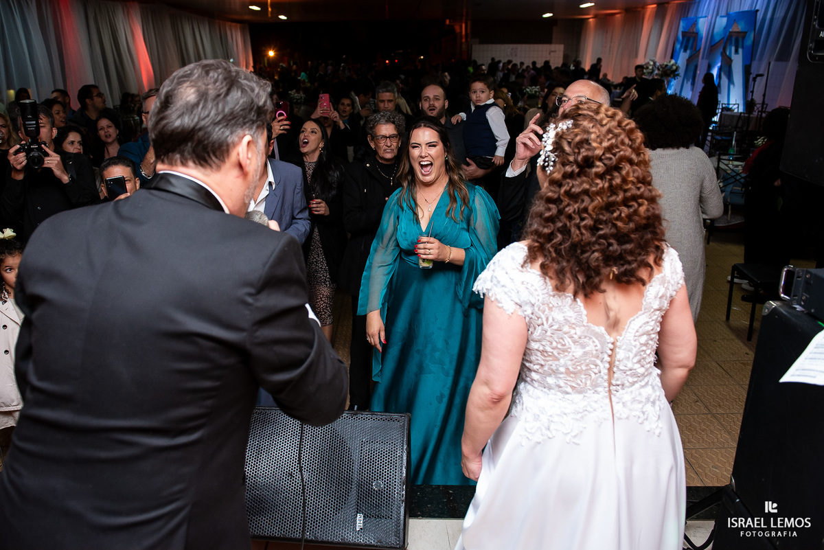 FESTA DE CASAMENTO Fotografo de casamento Juatuba Israel Lemos fotógrafo em Juatuba cidade metropolitana de belo Horizonte 