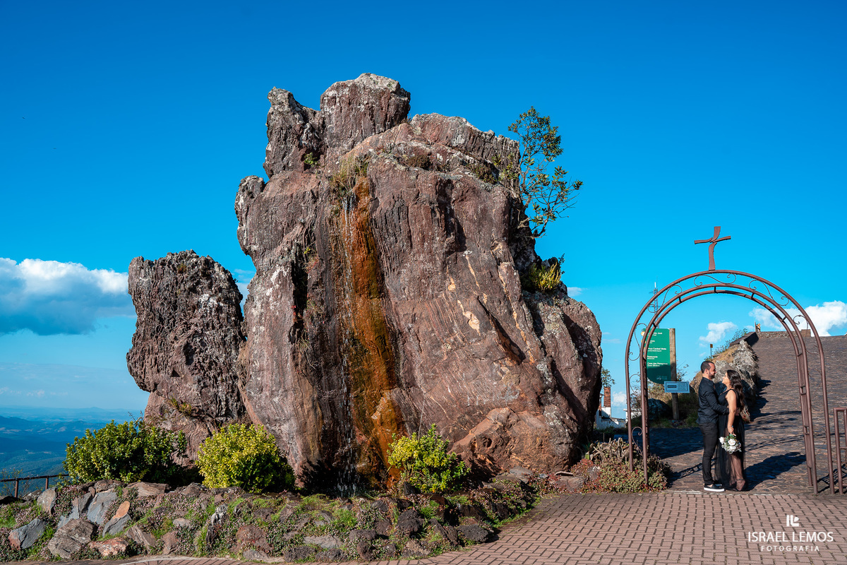 Ensaio pré-wedding da Tathiane e Maicon que rolou na Serra da Piedade, em Caeté MG