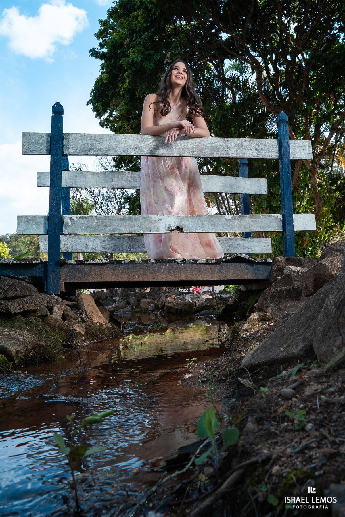 Fotografia de debutante de 15 anos em Para de minas fotos pelo fotografo paraminense Israel Lemos 