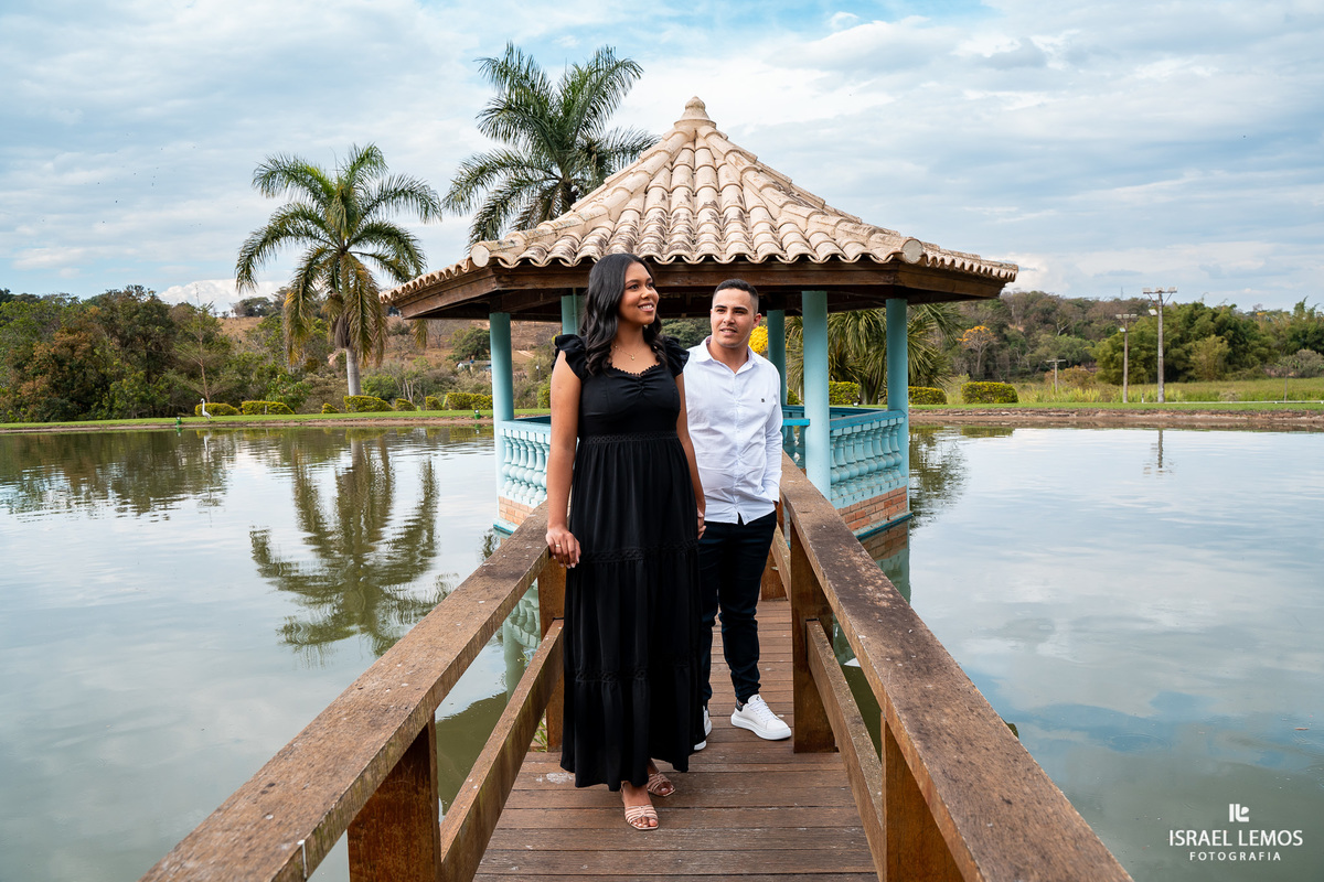 E hoje vamos postar o ensaio pré wedding do casal de noivos Patrícia e Ronaldo, e o local escolhido pelo casal foi o espaço particular em Barretos na cidade de Nova Serrana. Agora vocês conferem esse ensaio bora la!!!!