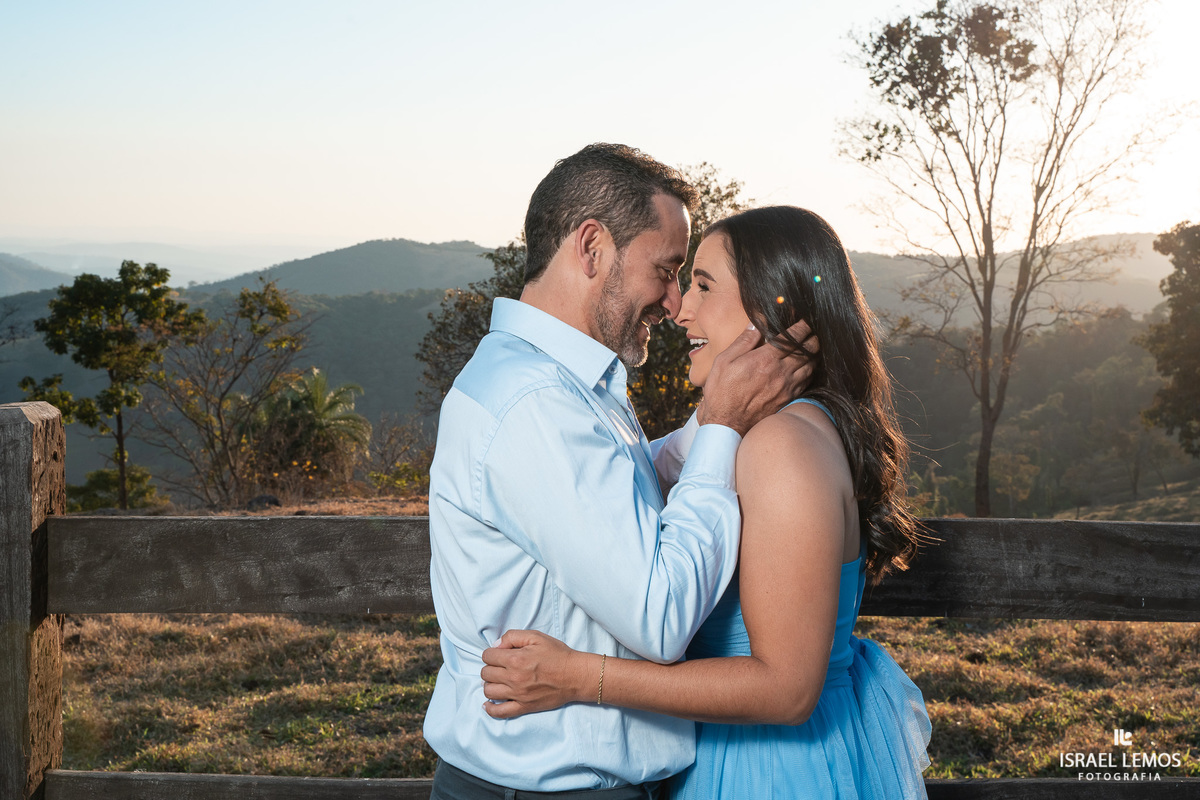 Fotografo de casamento na cidade de Pará de Minas mg pega indo por do sol aqui na nossa para de minas