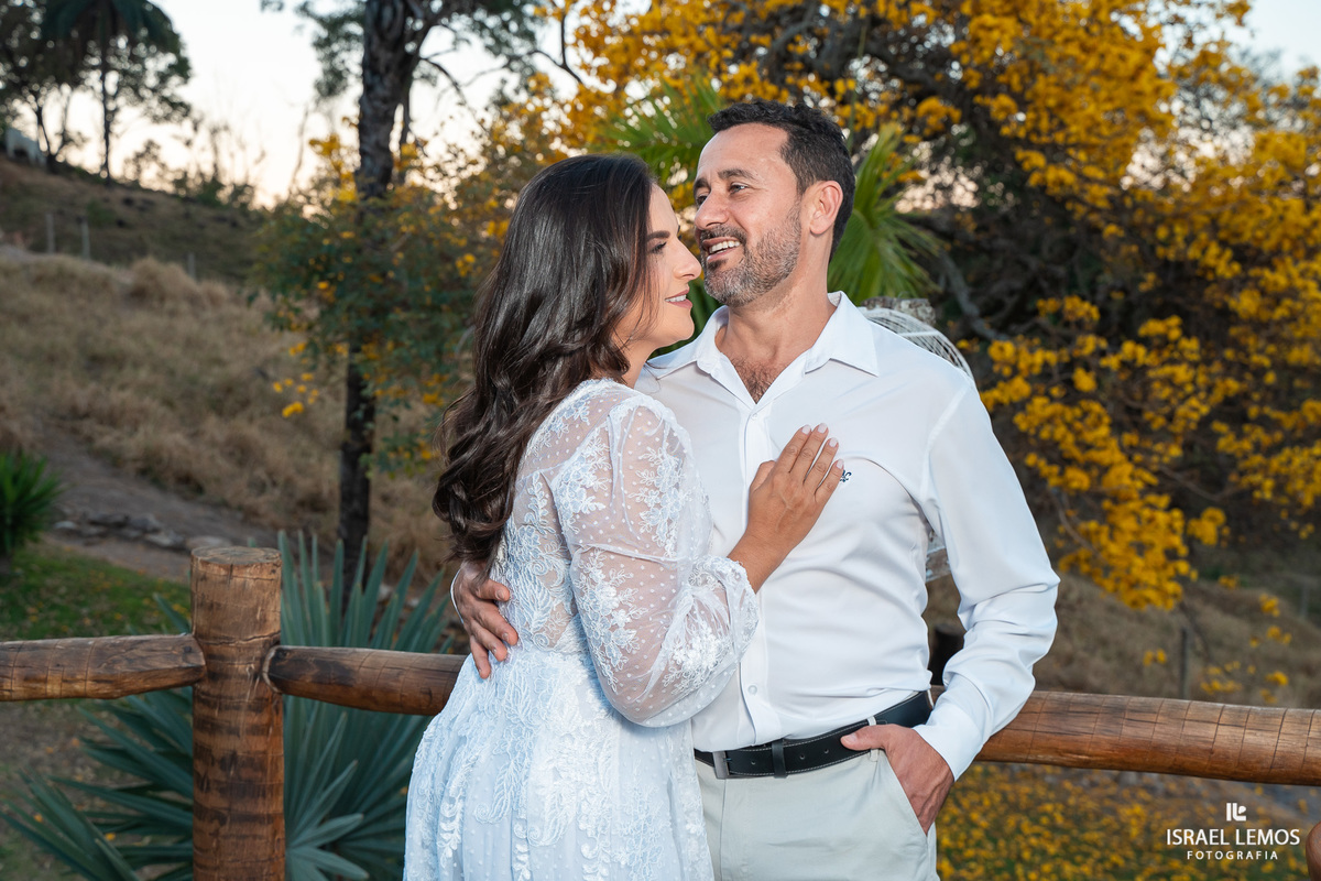 Fotografo de casamento na cidade de Pará de Minas mg pega indo por do sol aqui na nossa para de minas