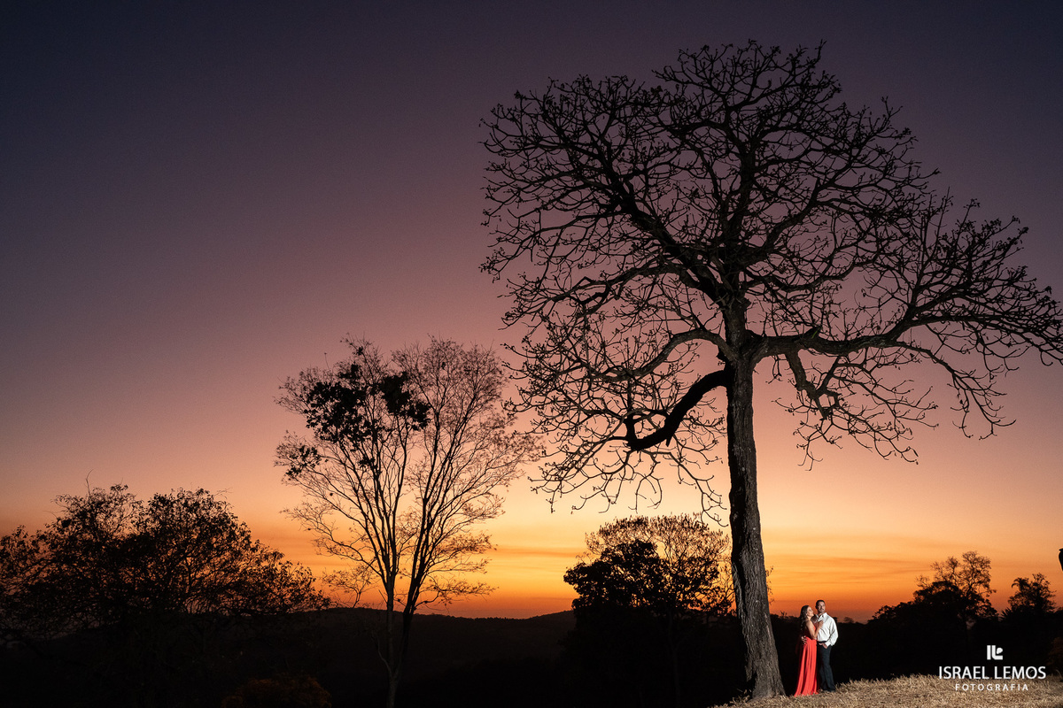 Fotografo de casamento na cidade de Pará de Minas mg pega indo por do sol aqui na nossa para de minas Israel Lemos fotografo para de minas