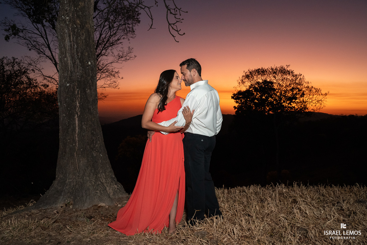 Fotografo de casamento na cidade de Pará de Minas mg pega indo por do sol aqui na nossa para de minas Israel Lemos fotografo para de minas