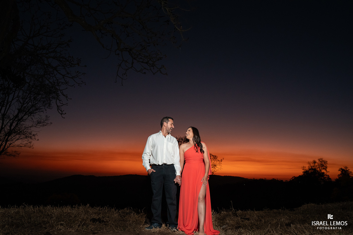 Fotografo de casamento na cidade de Pará de Minas mg pega indo por do sol aqui na nossa para de minas Israel Lemos fotografo para de minas