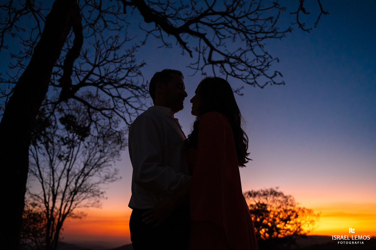 Fotografo de casamento na cidade de Pará de Minas mg pega indo por do sol aqui na nossa para de minas Israel Lemos fotografo para de minas