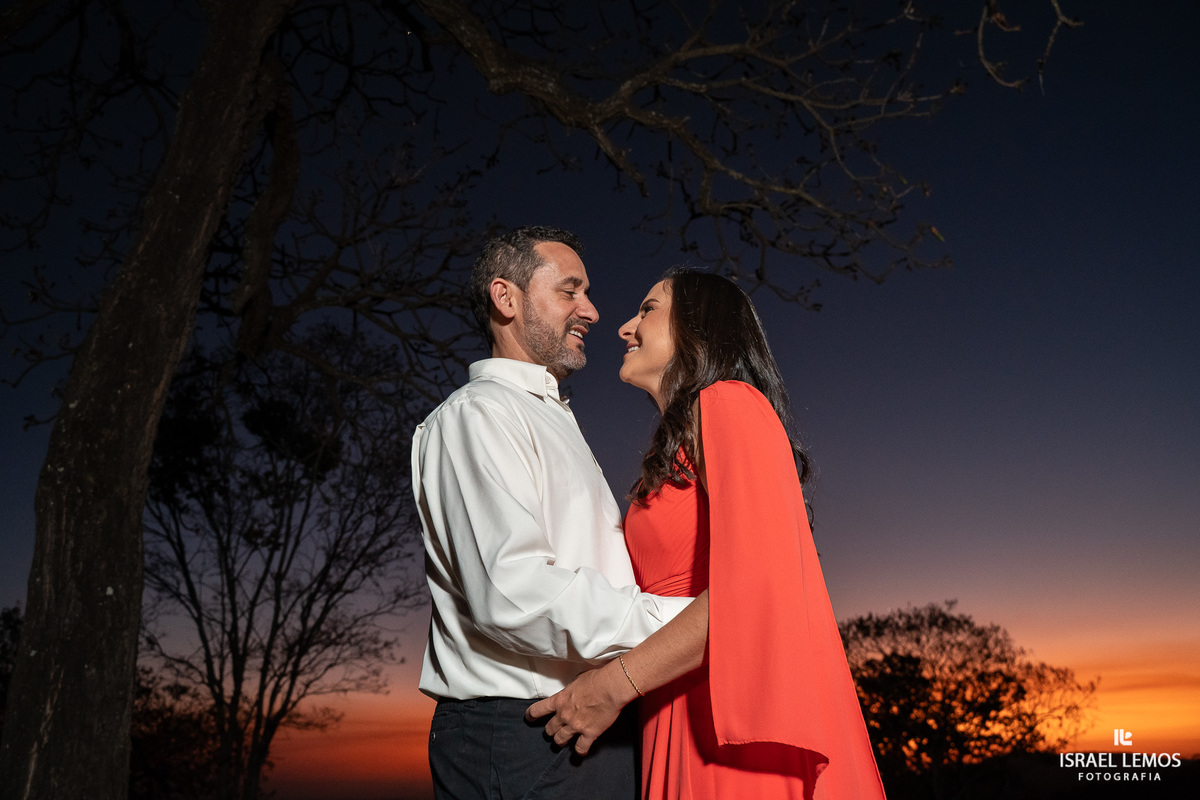 vFotografo de casamento na cidade de Pará de Minas mg pega indo por do sol aqui na nossa para de minas Israel Lemos fotografo para de minas