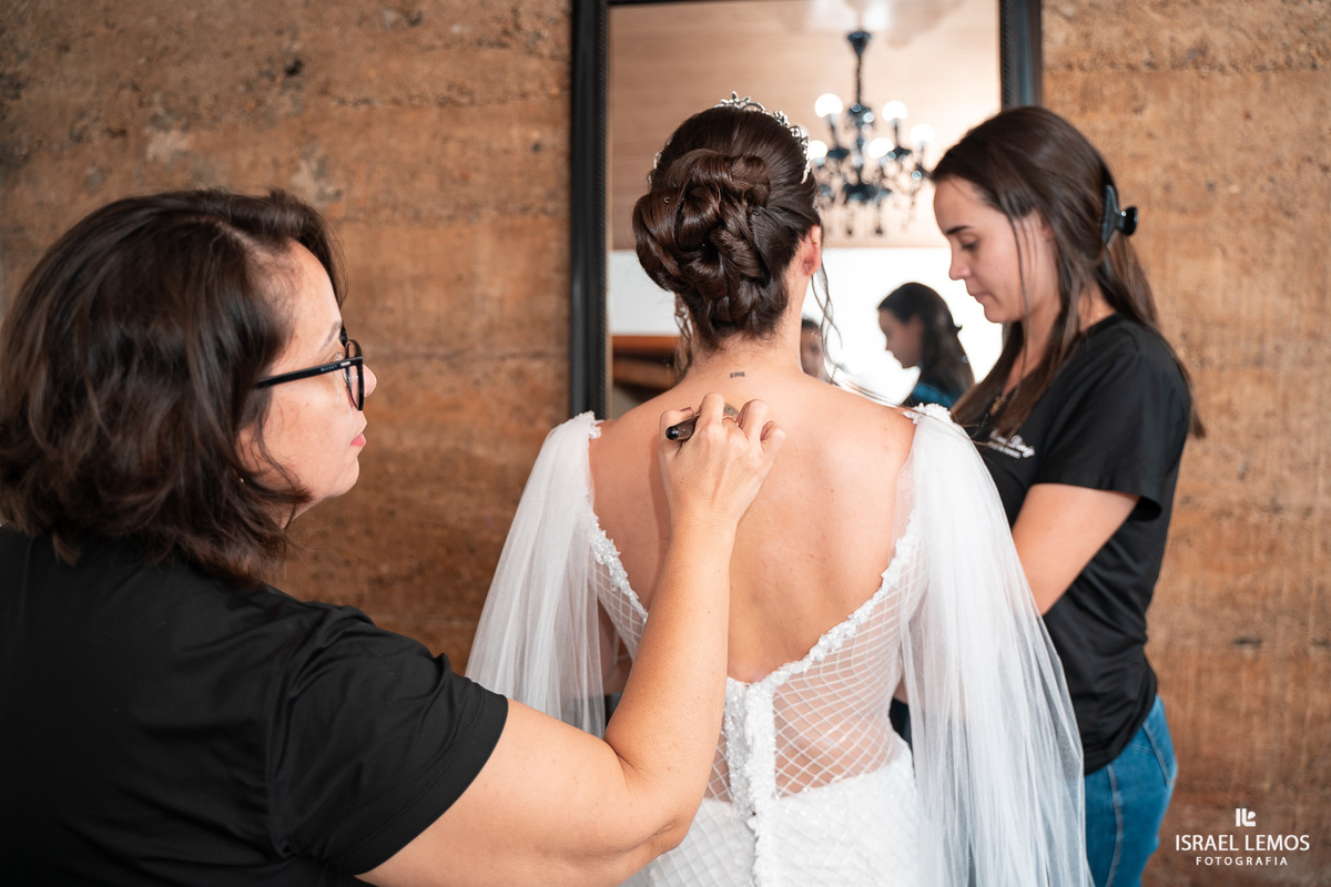 Maquiagem de noiva na cidade de Pitangui na Betania maquiadora fotografia do casamento Peo fotografo Israel Lemos pitangui