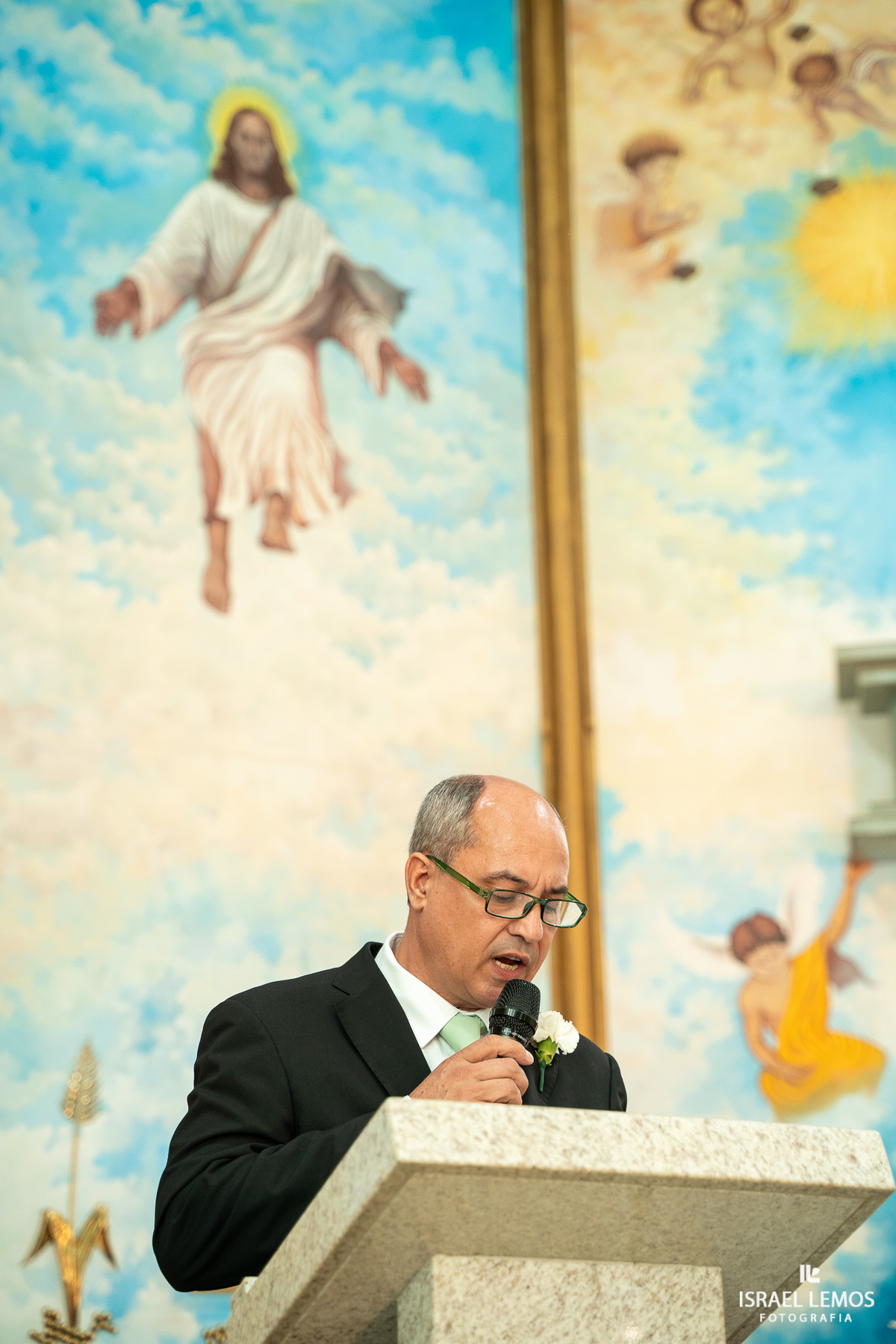 Casamento na igreja em Pitangui do casal Renata e Alisson fotos Israel Lemos 