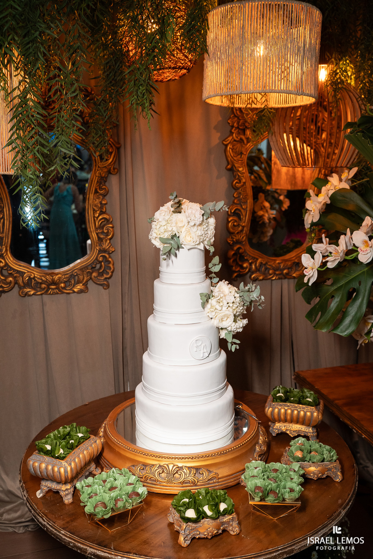 Mesa de bolo de casamento pitangui