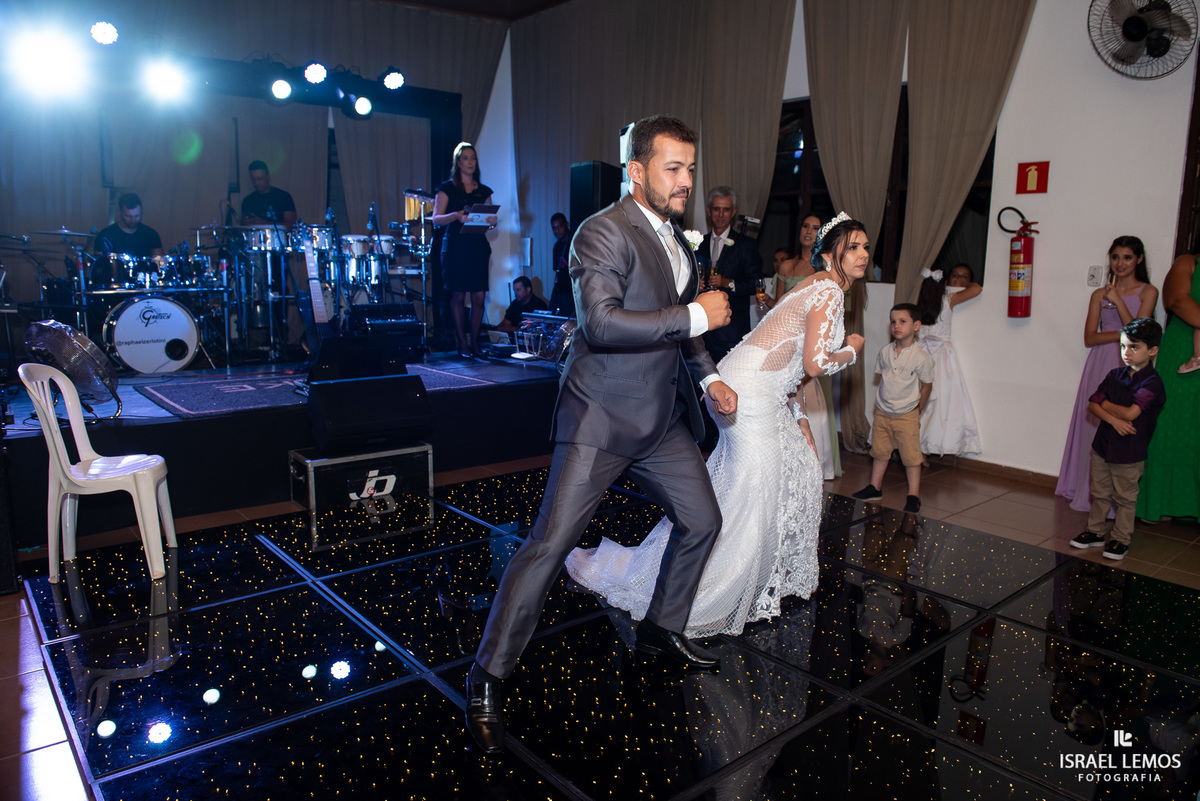 Recepção festa de casamento no espaço restaurante varandão na cidade pitanguiRecepção festa de casamento no espaço restaurante varandão na cidade pitangui