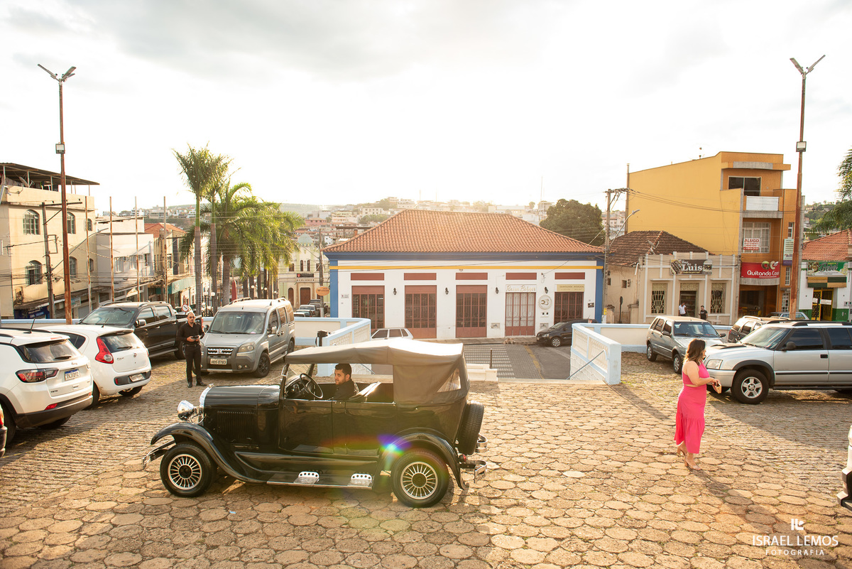 Casamento na igreja em Pitangui do casal Renata e Alisson fotos Israel Lemos 